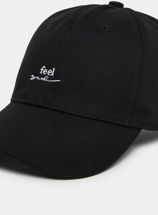 ستايلي كاب بيسبول بتفاصيل مُطرّزة